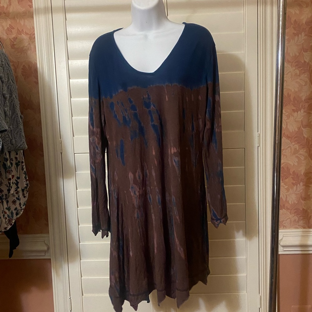 Adorable Yak and Yeti tie dye dress/tunic in blue and brown